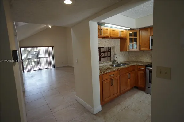 $2,600 | 13015 Southwest 88th Terrace South, Unit 201B, Miami, FL 33186