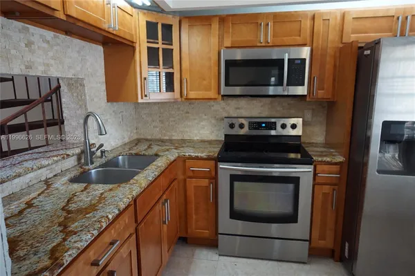 $2,600 | 13015 Southwest 88th Terrace South, Unit 201B, Miami, FL 33186