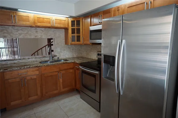 $2,600 | 13015 Southwest 88th Terrace South, Unit 201B, Miami, FL 33186
