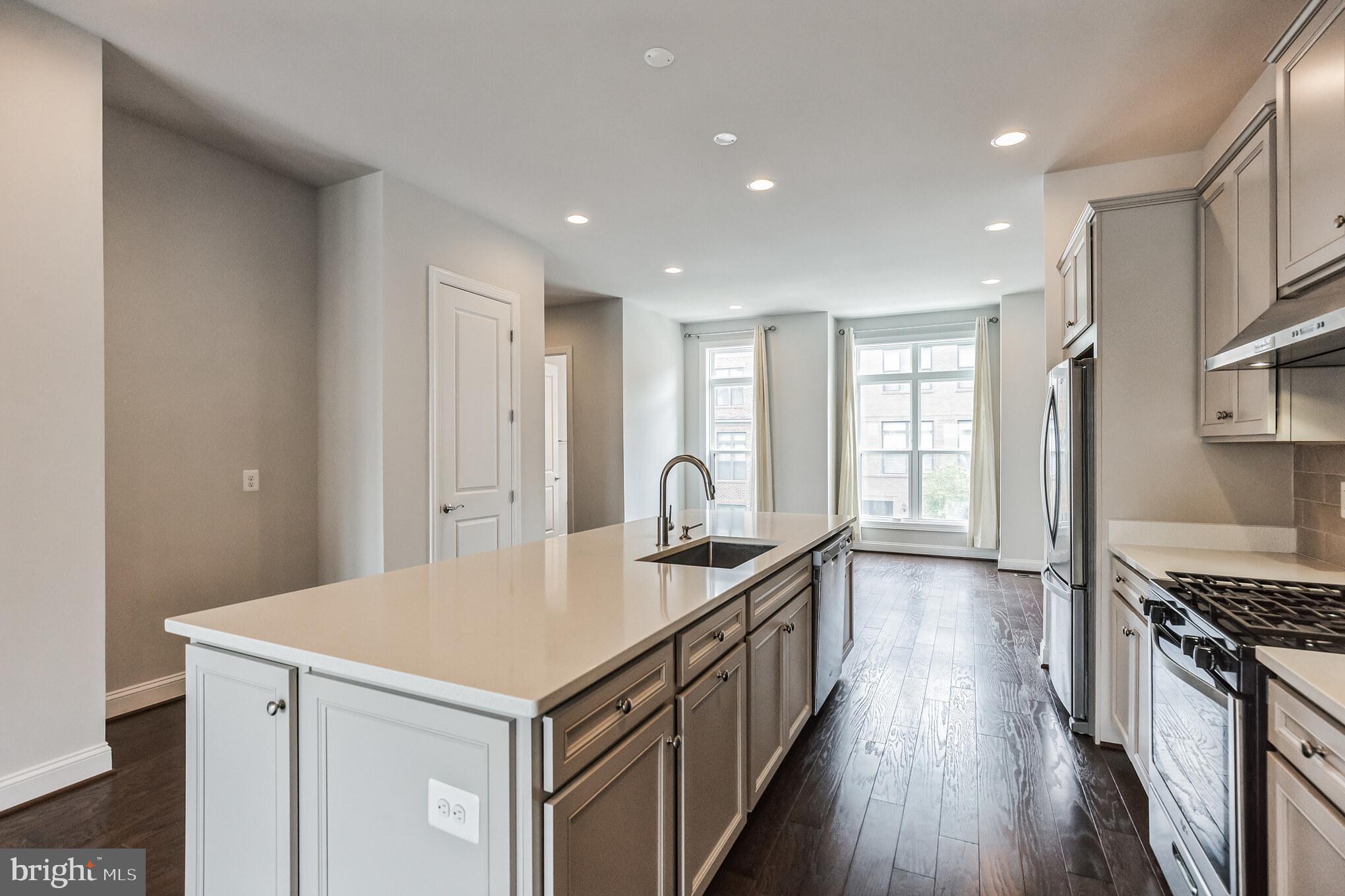 4484 Lateleaf Trail Fairfax, VA 22030 - Photo 14 of 30