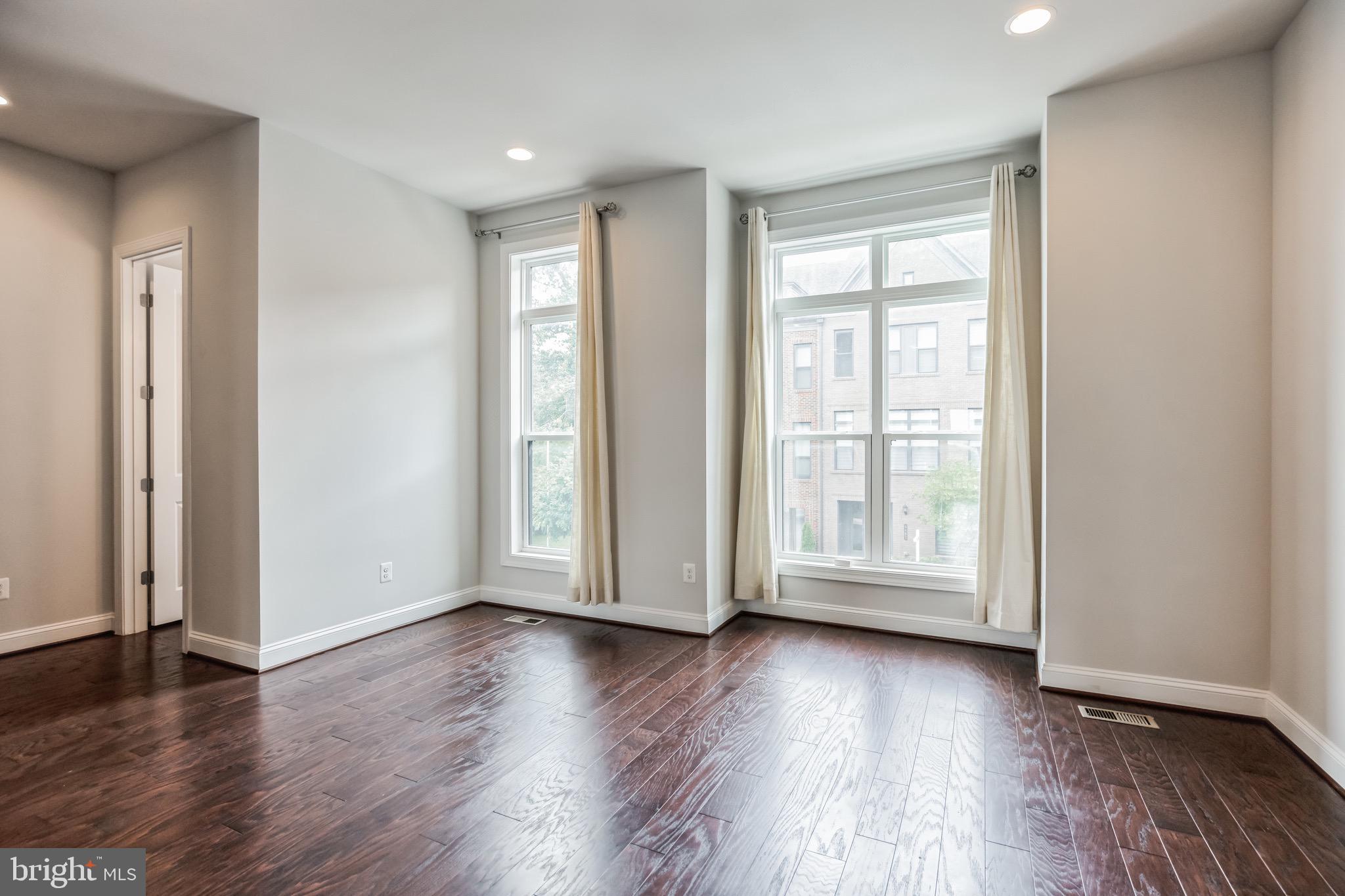 4484 Lateleaf Trail Fairfax, VA 22030 - Photo 15 of 30