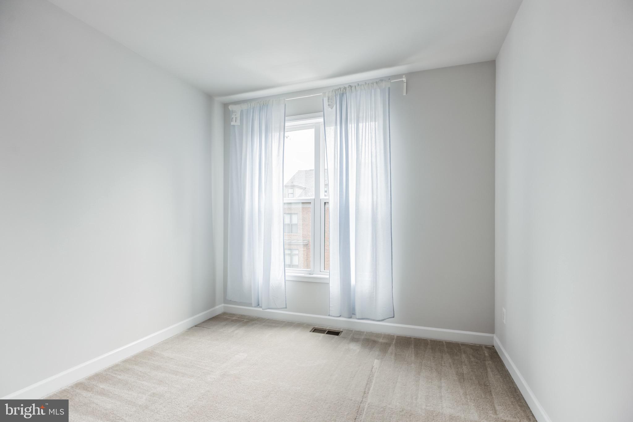 4484 Lateleaf Trail Fairfax, VA 22030 - Photo 28 of 30