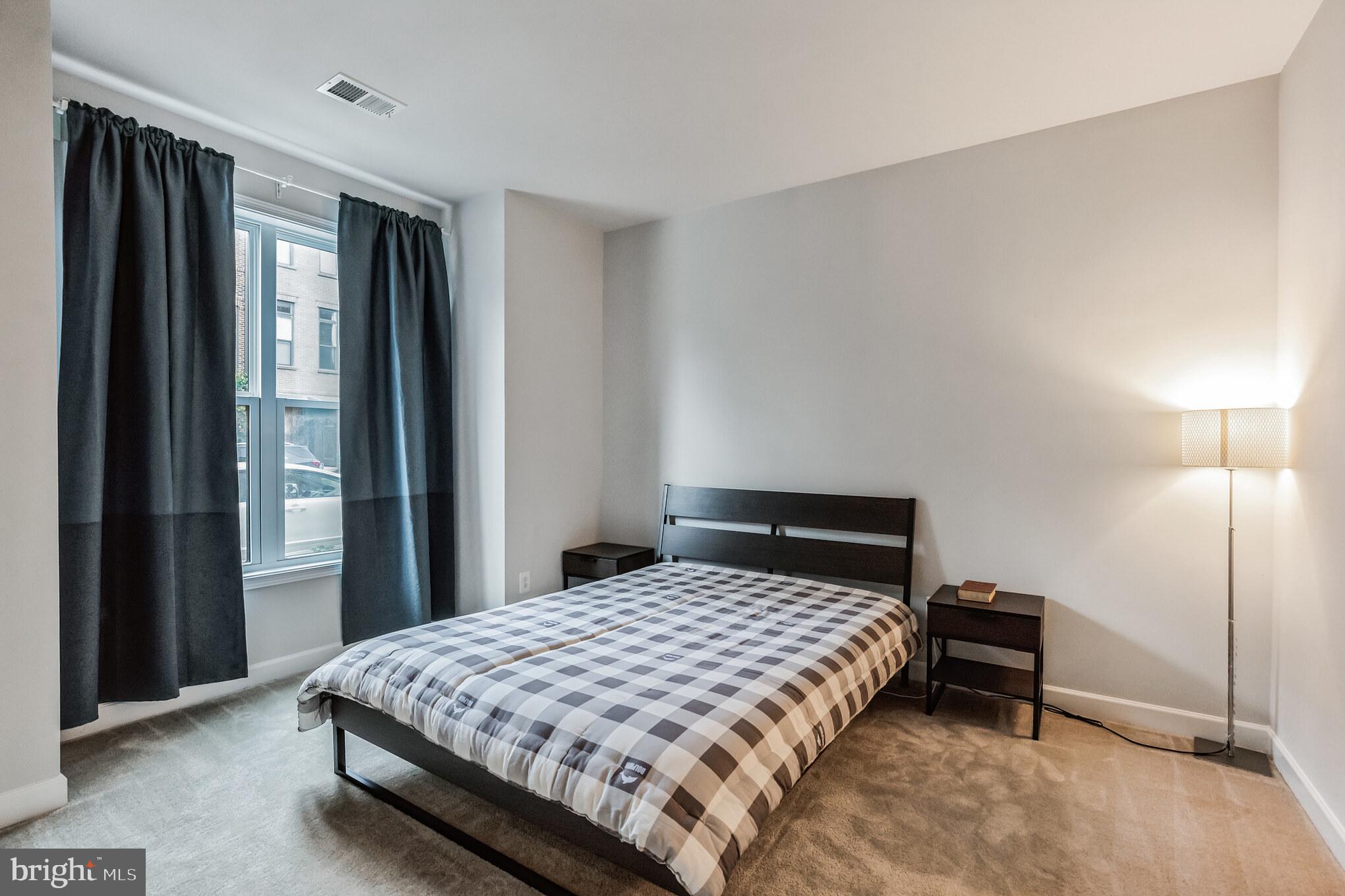 4484 Lateleaf Trail Fairfax, VA 22030 - Photo 4 of 30