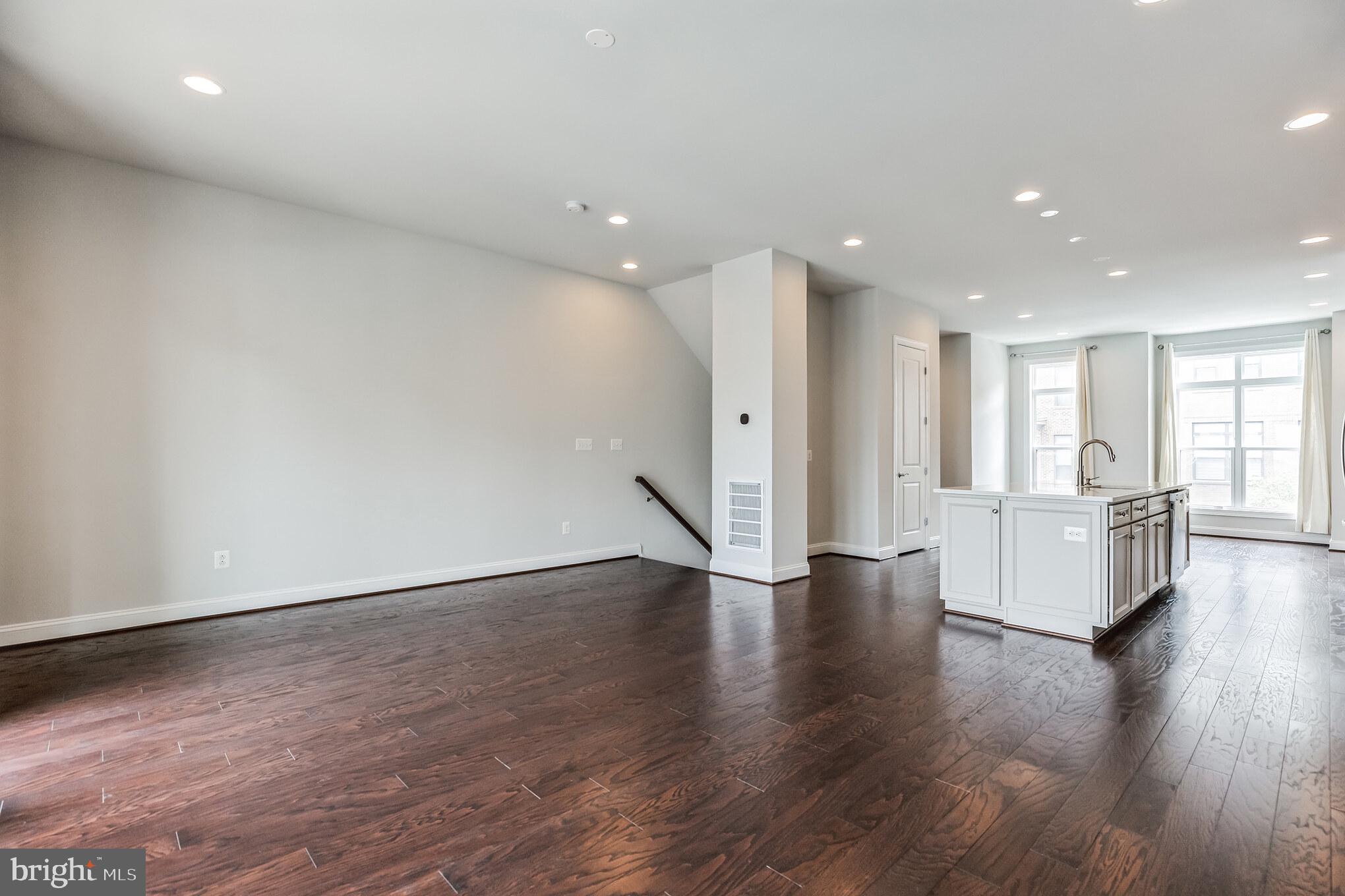 4484 Lateleaf Trail Fairfax, VA 22030 - Photo 9 of 30