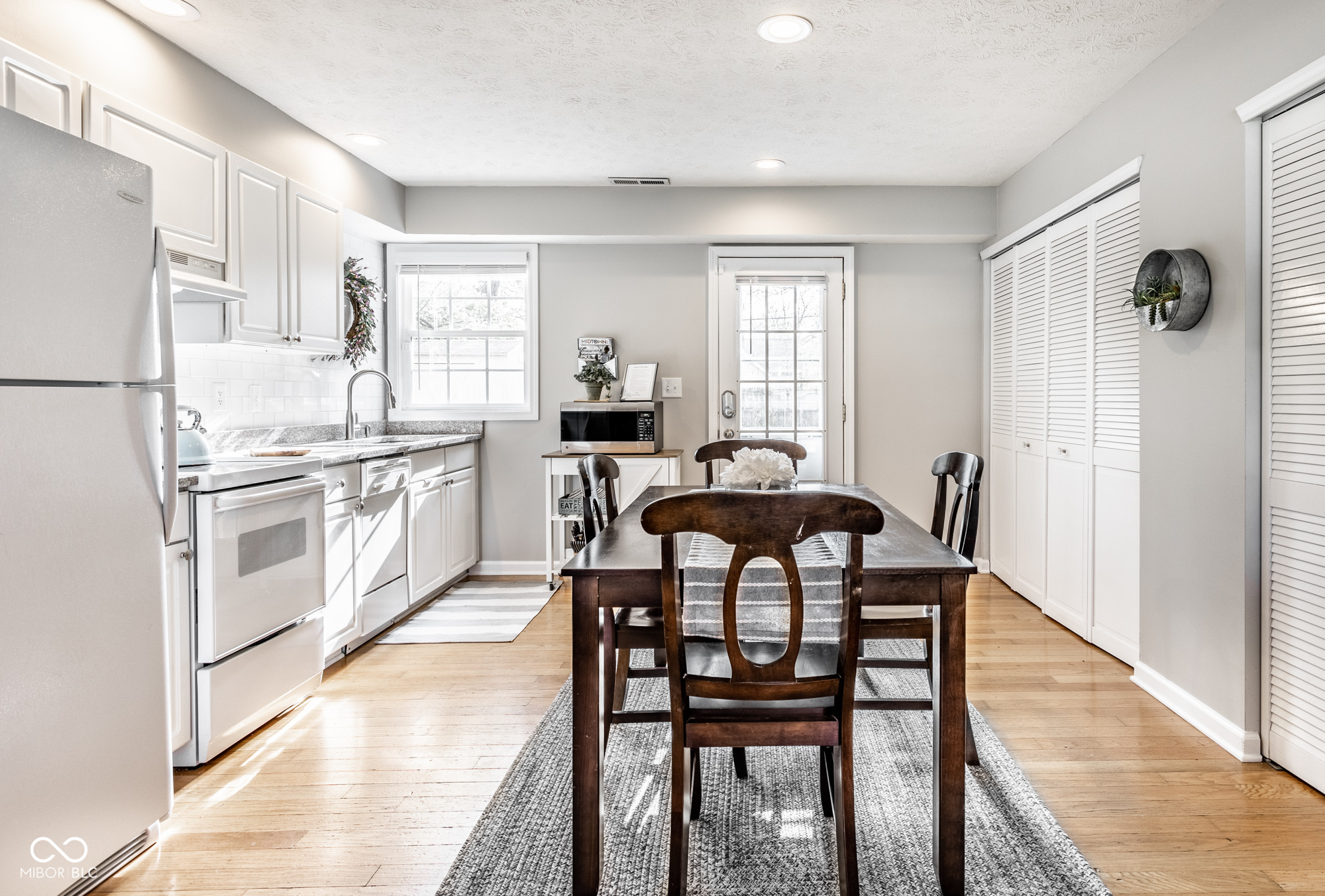 5631 Ralston Avenue Indianapolis, IN 46220 - Photo 6 of 22