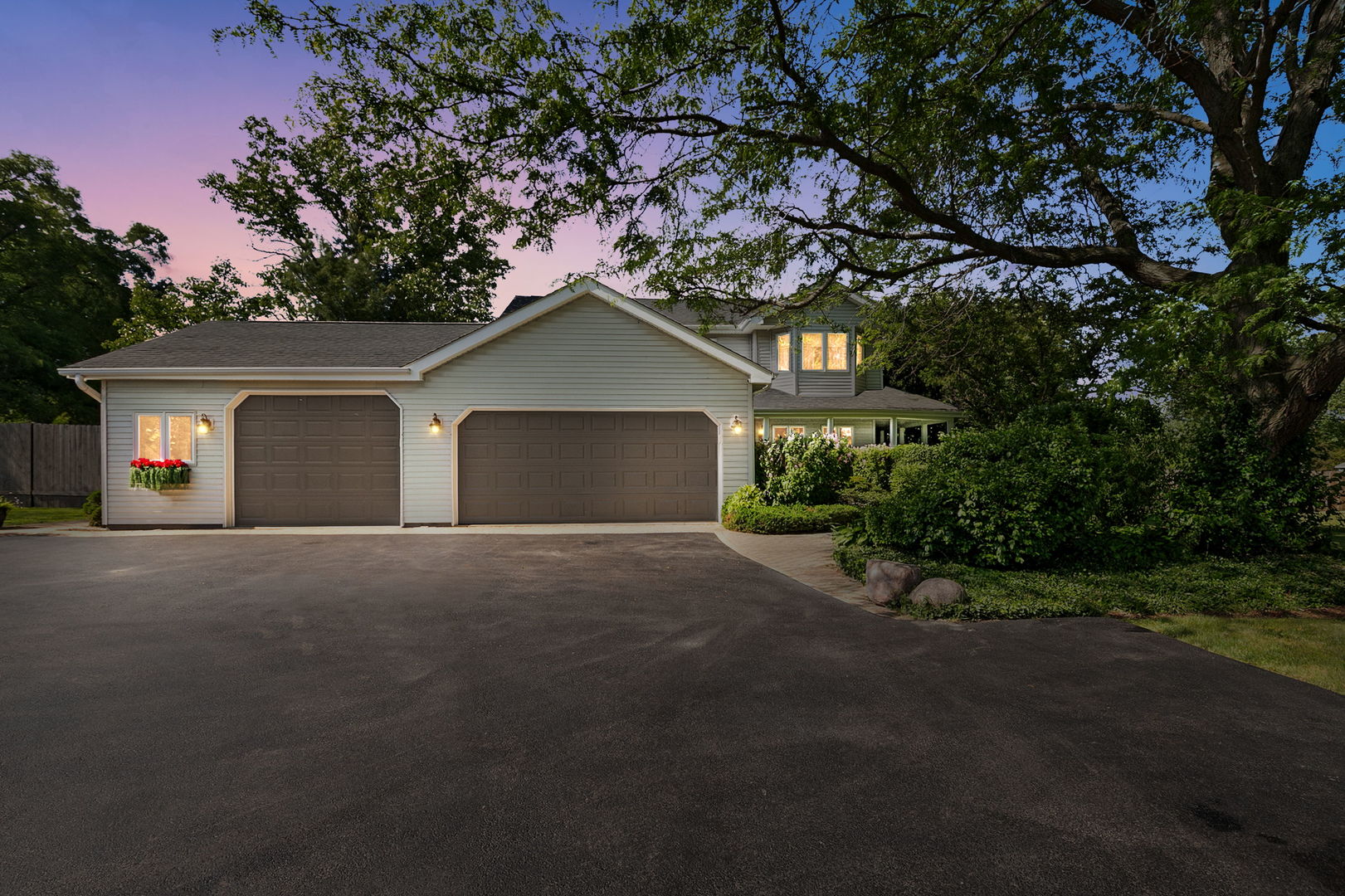 13862 West Adams Road Wadsworth, IL 60083 - Photo 1 of 2