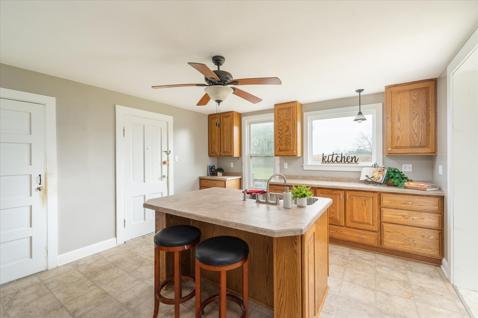 107 East Long Street Ohio, IL 61349 - Photo 13 of 33