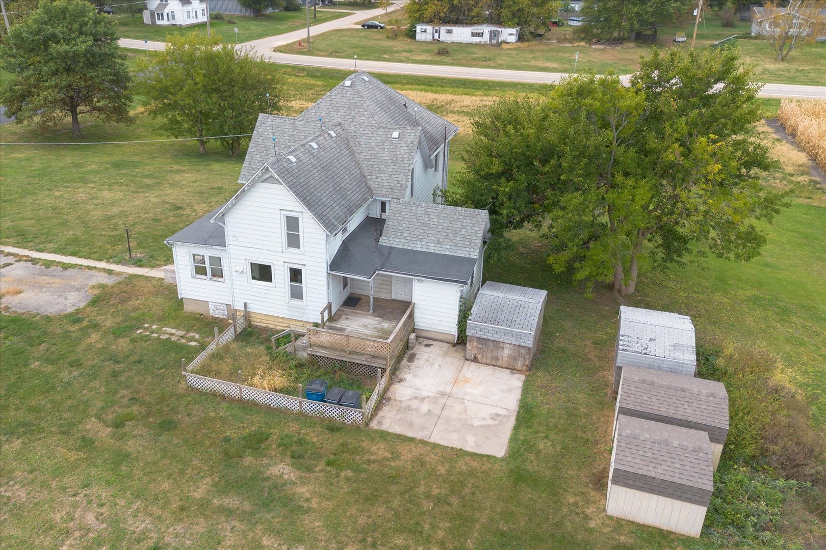 107 East Long Street Ohio, IL 61349 - Photo 29 of 33