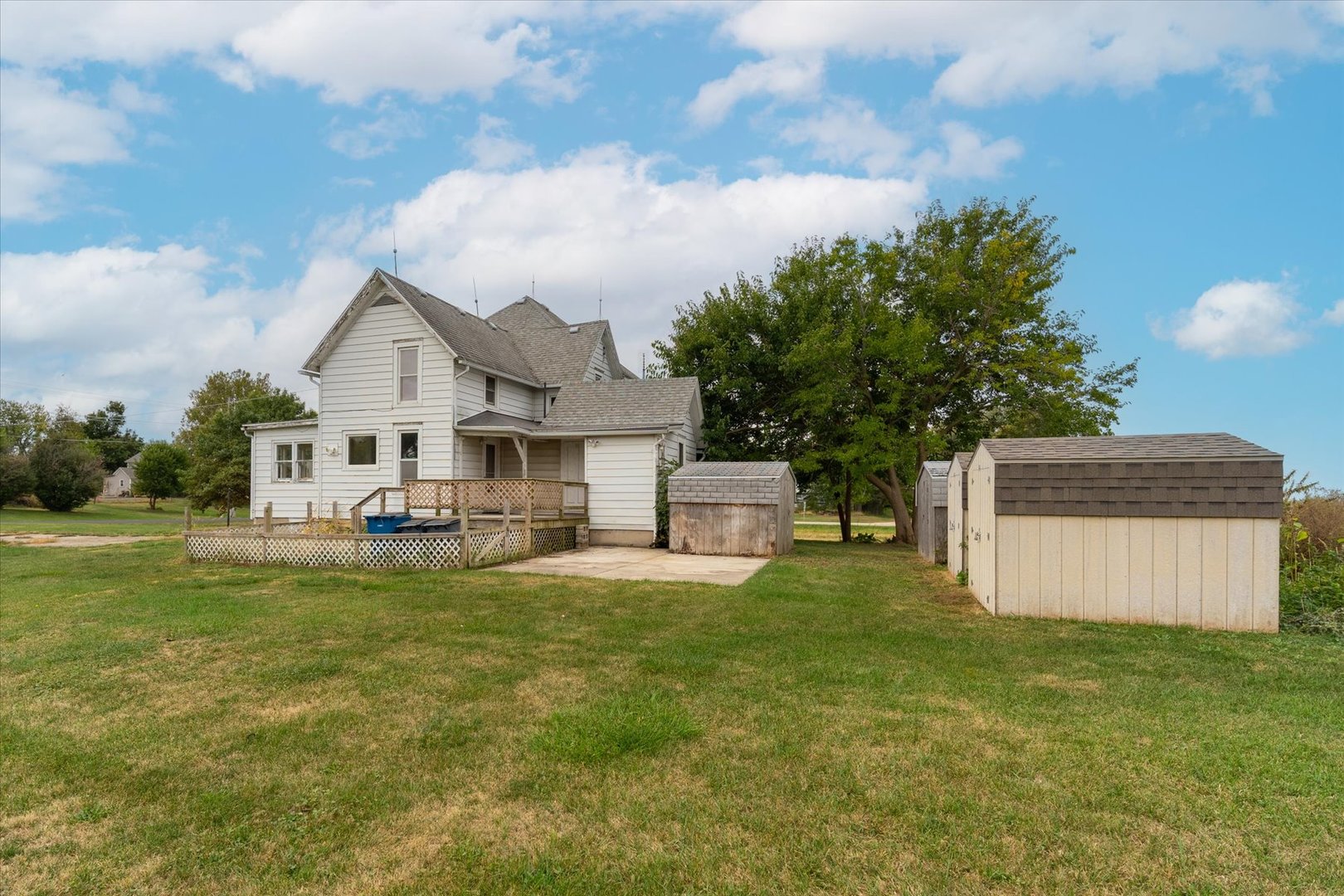 107 East Long Street Ohio, IL 61349 - Photo 30 of 33