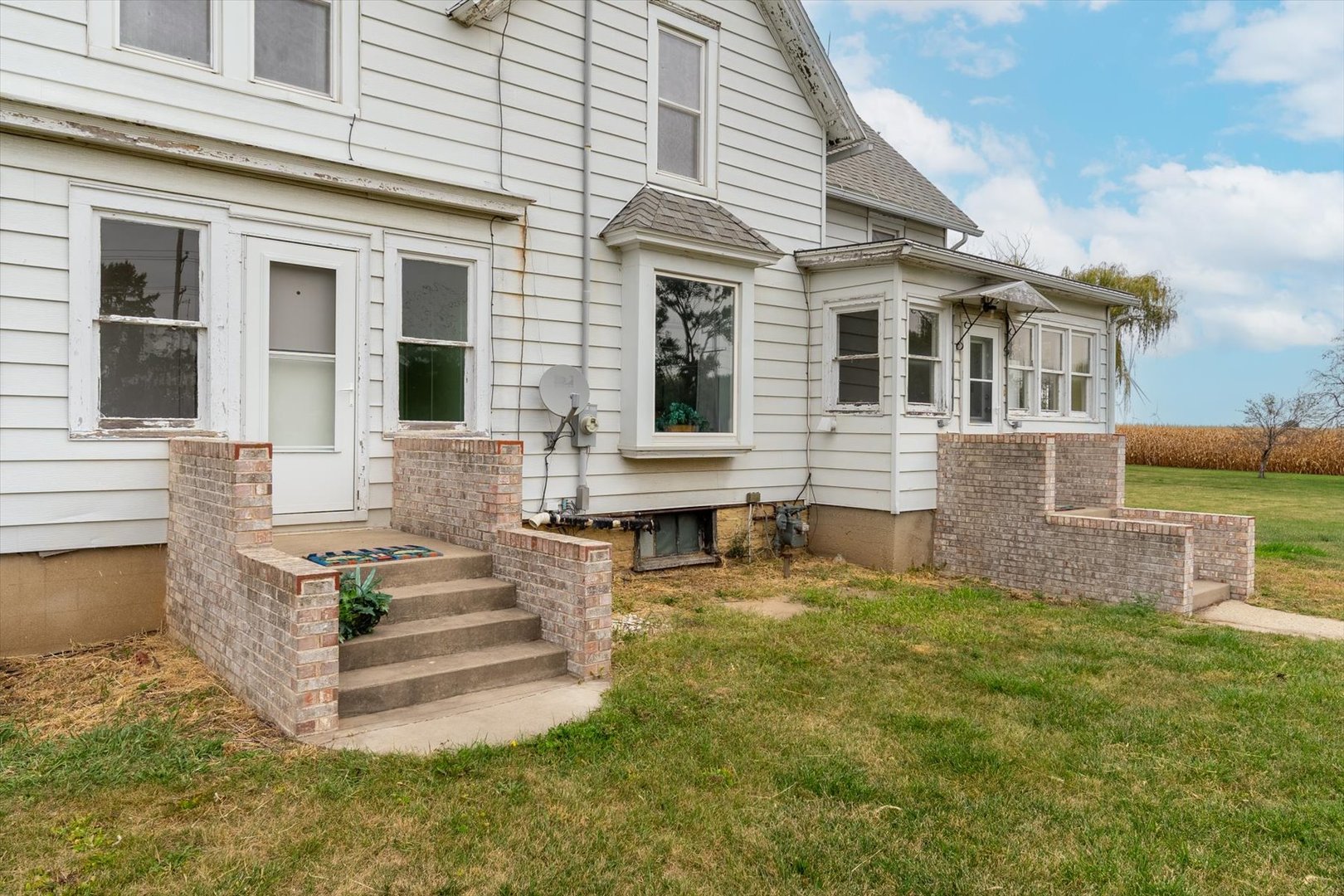 107 East Long Street Ohio, IL 61349 - Photo 8 of 33