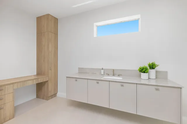 $6,250,000 | 810 Northeast 70th Street, Boca Raton, FL 33487