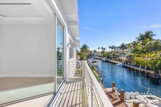 $6,250,000 | 810 Northeast 70th Street, Boca Raton, FL 33487