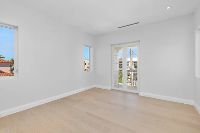 $6,250,000 | 810 Northeast 70th Street, Boca Raton, FL 33487