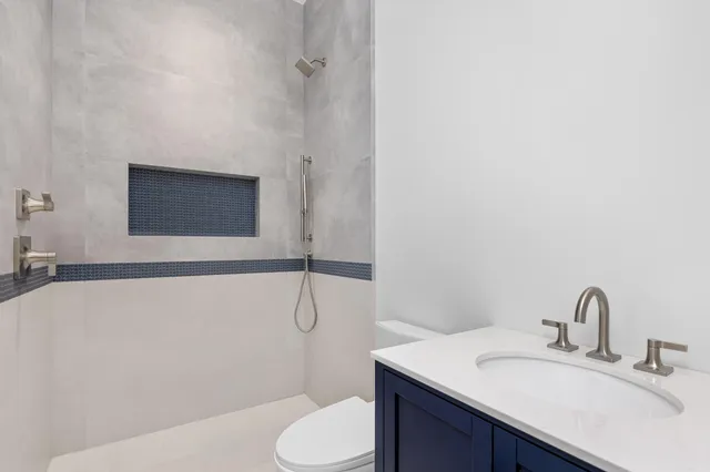 $6,250,000 | 810 Northeast 70th Street, Boca Raton, FL 33487