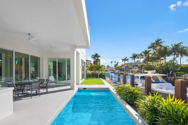 $6,250,000 | 810 Northeast 70th Street, Boca Raton, FL 33487