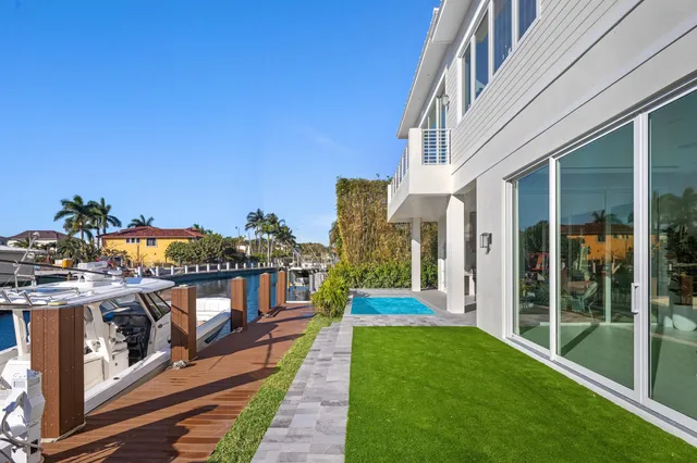 $6,250,000 | 810 Northeast 70th Street, Boca Raton, FL 33487