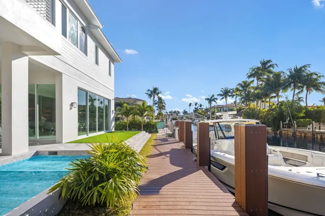$6,250,000 | 810 Northeast 70th Street, Boca Raton, FL 33487