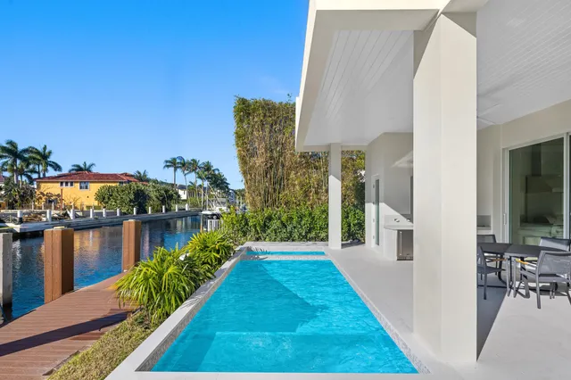 $6,250,000 | 810 Northeast 70th Street, Boca Raton, FL 33487