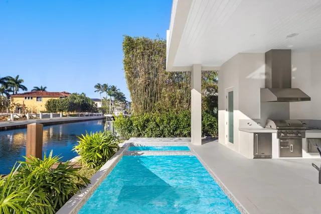 $6,250,000 | 810 Northeast 70th Street, Boca Raton, FL 33487