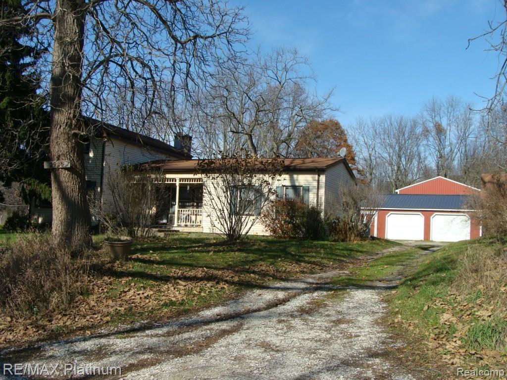 2925 Brighton Road Howell, MI 48843 - Photo 1 of 28