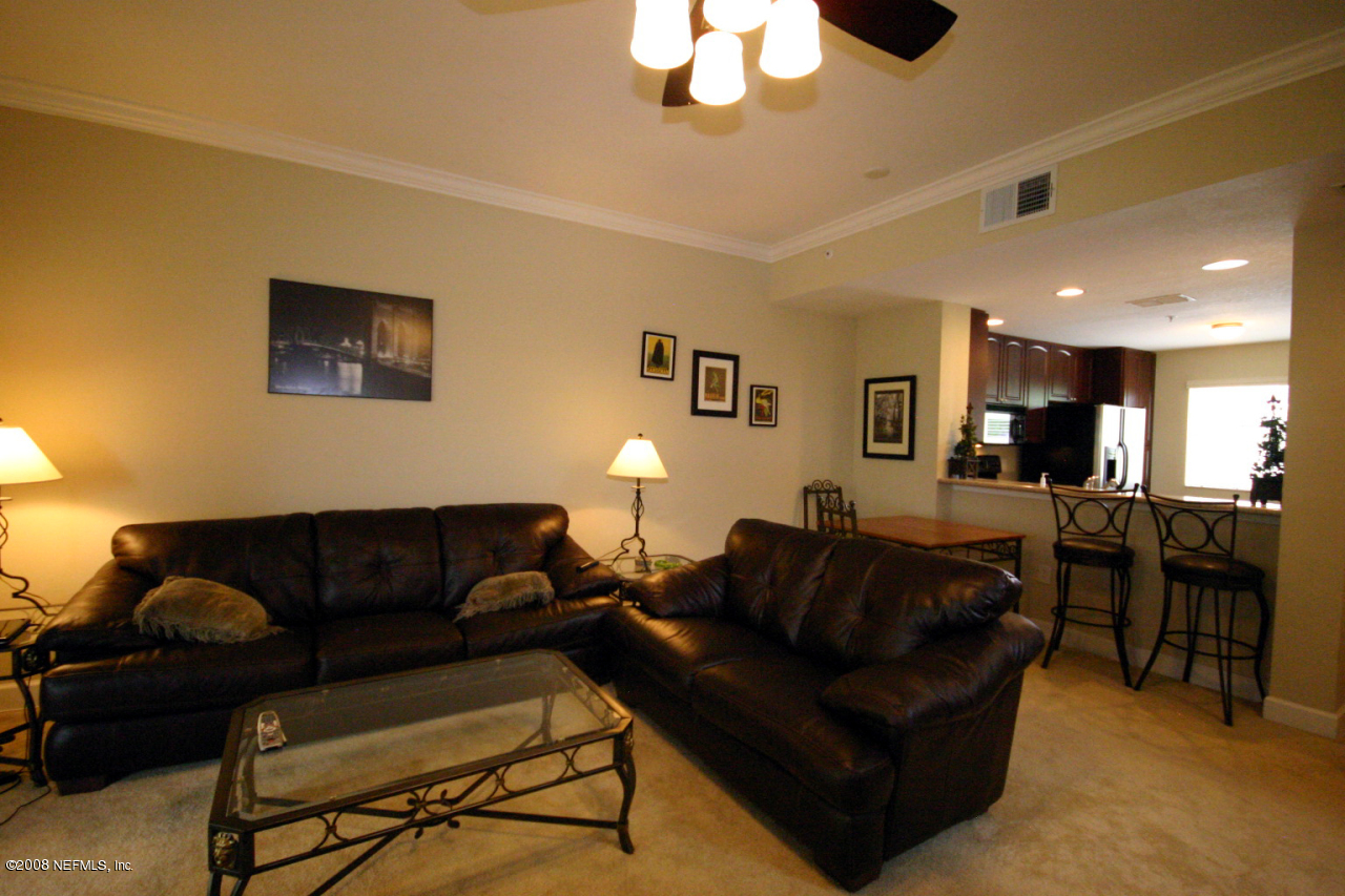9745 Touchton Road, Unit 521 Jacksonville, FL 32246 - Photo 4 of 19 Family Room