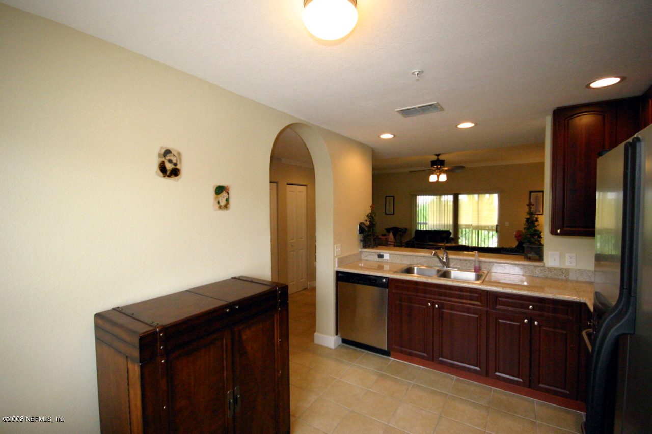 9745 Touchton Road, Unit 521 Jacksonville, FL 32246 - Photo 8 of 19 Kitchen