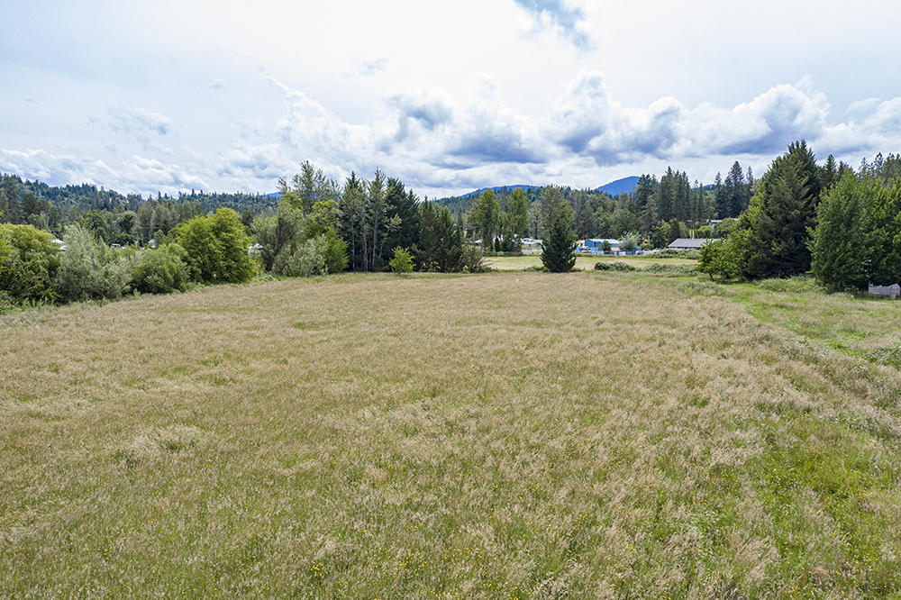 1653 Rounds Avenue Grants Pass, OR 97527 - Photo 9 of 9 10