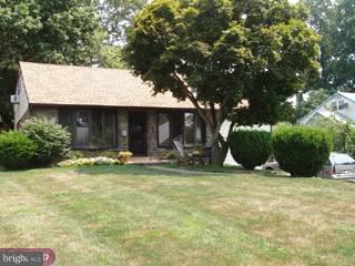 2215 Gilham Road Broomall, PA 19008 - Photo 1 of 6 Gallery Image 1