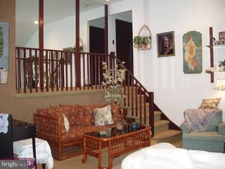 2215 Gilham Road Broomall, PA 19008 - Photo 3 of 6 Gallery Image 3