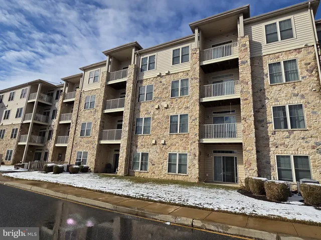 $190,000 | 1000 Fountainview Circle, Unit 311, Newark, DE 19713