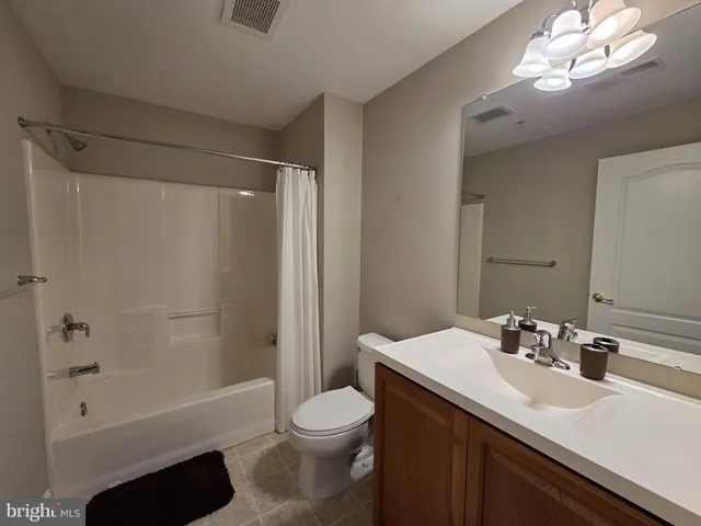 $190,000 | 1000 Fountainview Circle, Unit 311, Newark, DE 19713