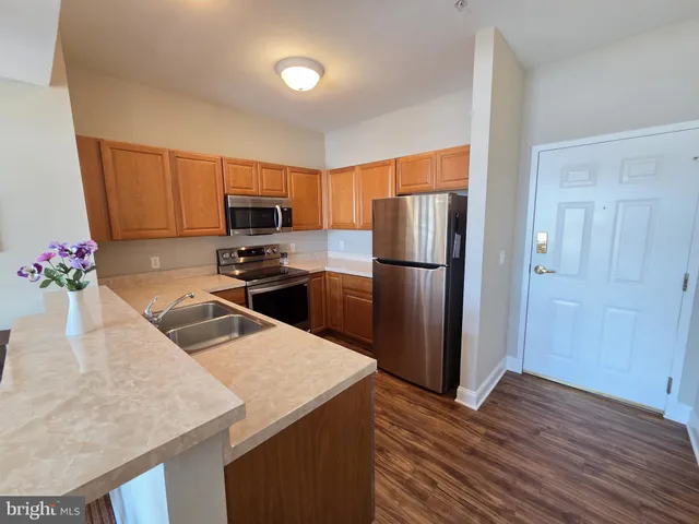 $190,000 | 1000 Fountainview Circle, Unit 311, Newark, DE 19713
