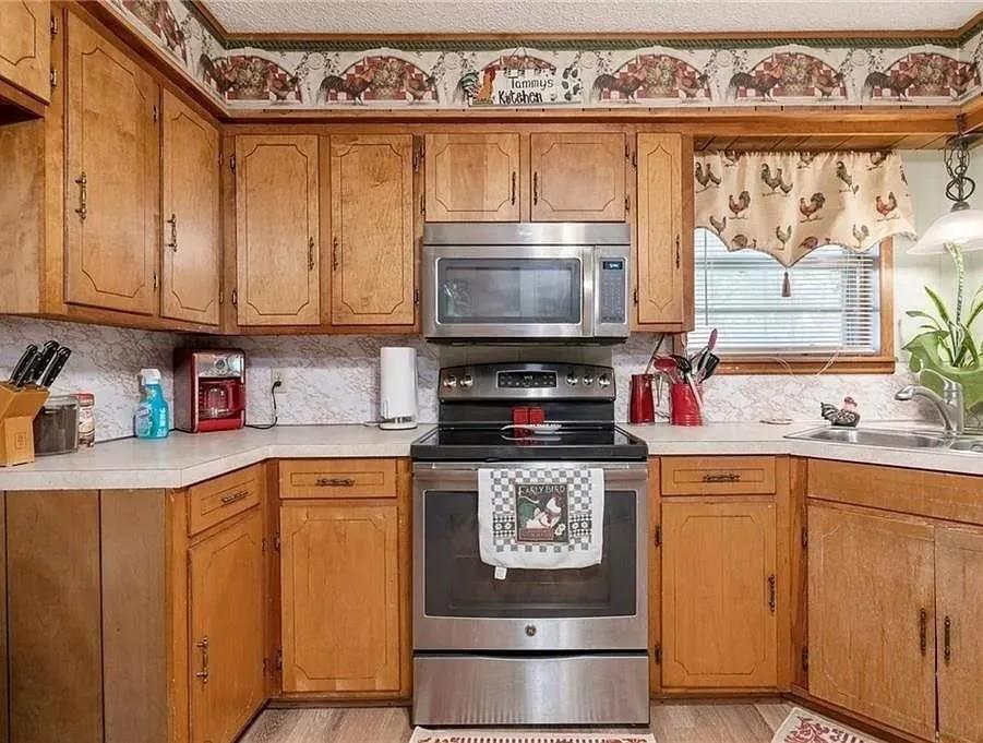 501 West College Street Rising Star, TX 76471 - Photo 8 of 17