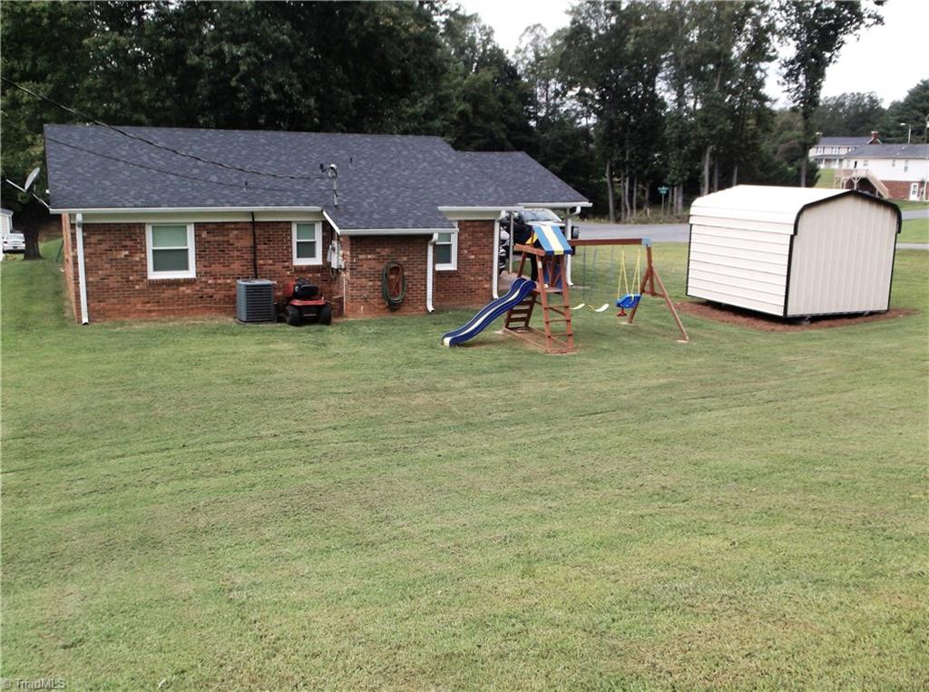 118 Locust Road King, NC 27021 - Photo 3 of 20