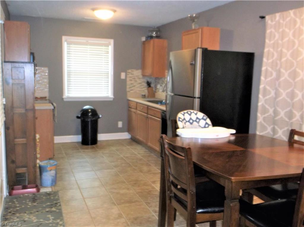 118 Locust Road King, NC 27021 - Photo 5 of 20