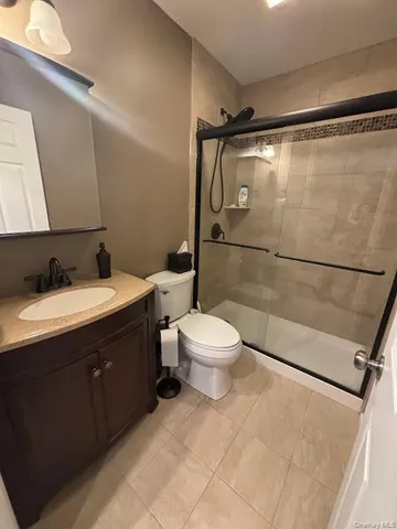 $1,600 | 23 Wellington Road, Middle Island, NY 11953