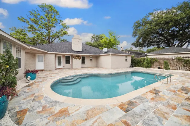 $4,100 | 10211 Olympia Drive, Houston, TX 77042