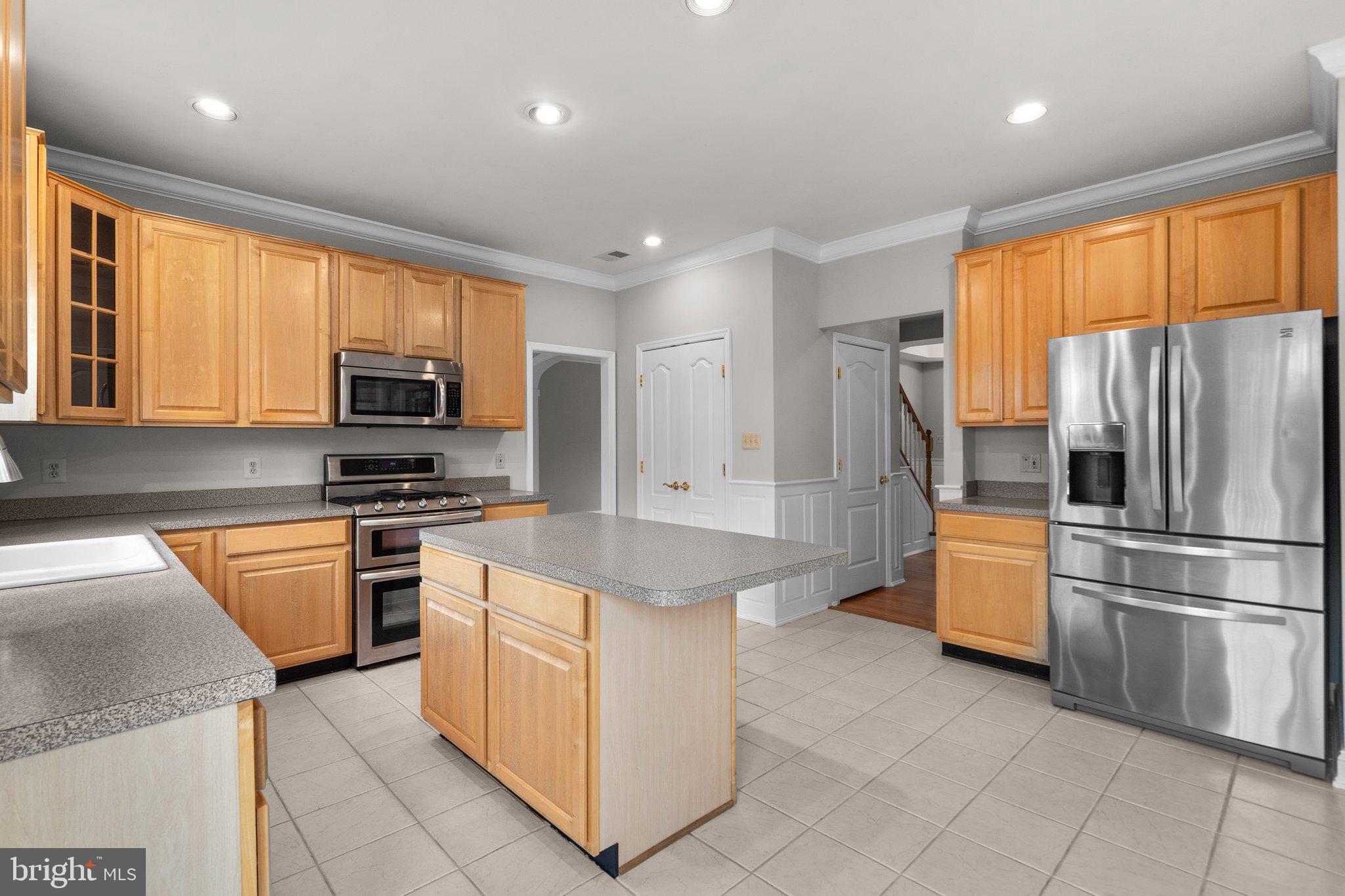 13804 Rockingham Road Germantown, MD 20874 - Photo 17 of 61 Gallery Image 17