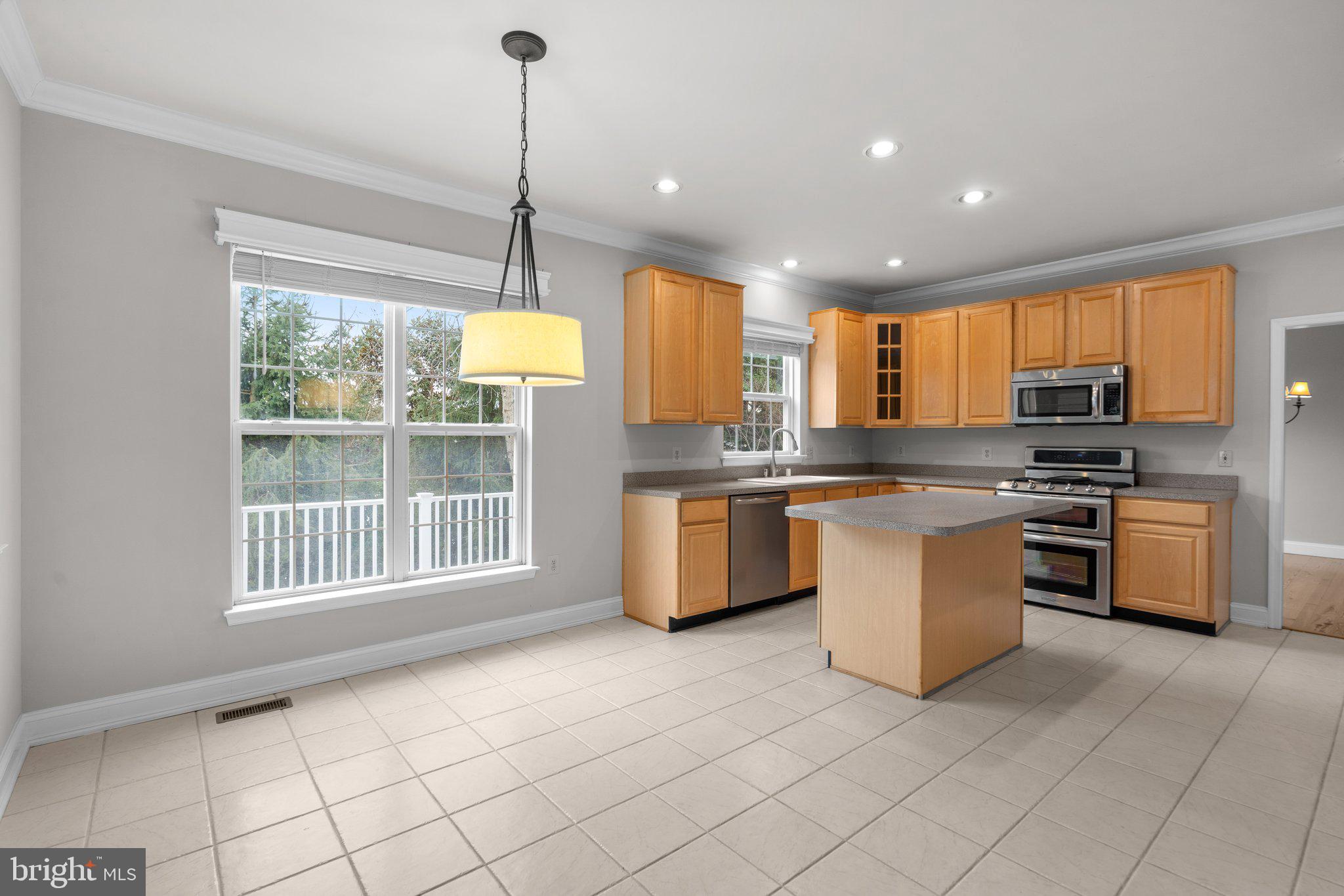 13804 Rockingham Road Germantown, MD 20874 - Photo 21 of 61 Gallery Image 21