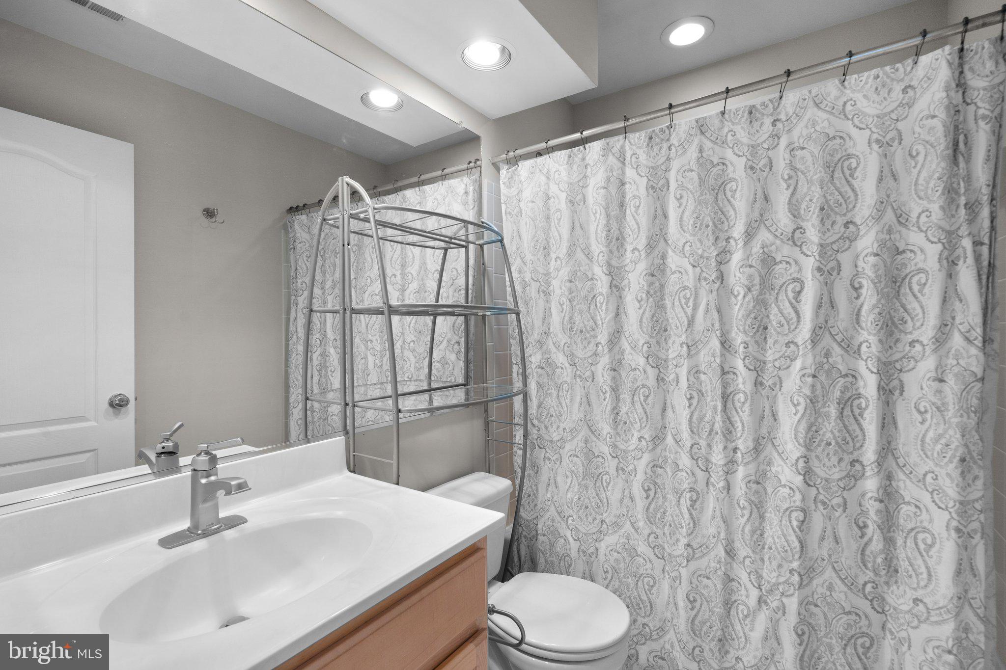 13804 Rockingham Road Germantown, MD 20874 - Photo 42 of 61 Gallery Image 42