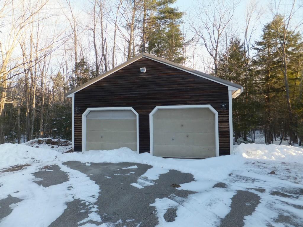 40 Chicopee Road Standish, ME 04084 - Photo 27 of 29 Garage