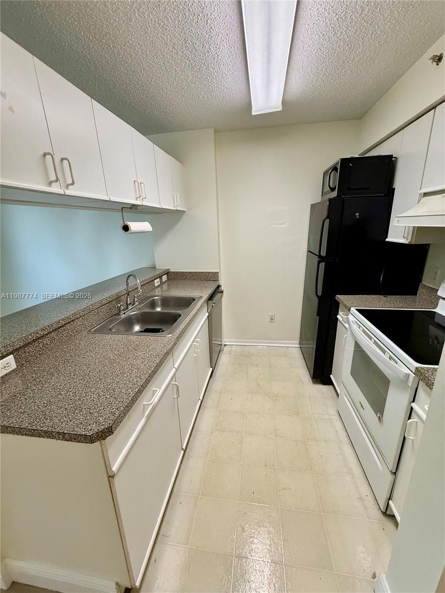 410 South Park Road, Unit 1105 Hollywood, FL 33021 - Photo 7 of 16