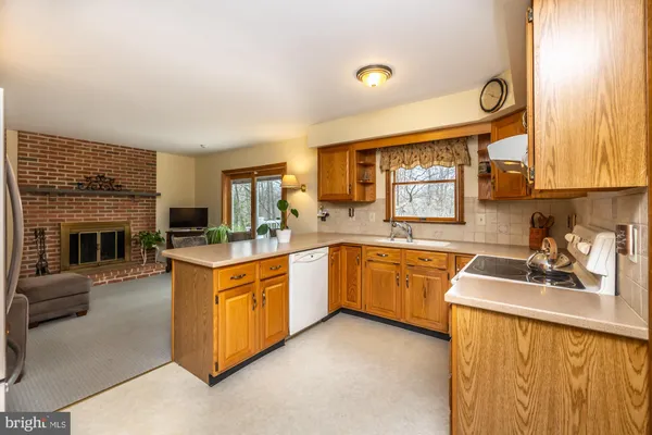 $465,000 | 121 Snyder Road, Pottstown, PA 19464