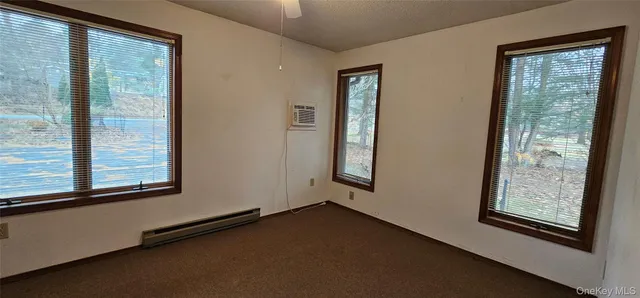 $900 | 46 5th Street, Unit WEST, Narrowsburg, NY 12764