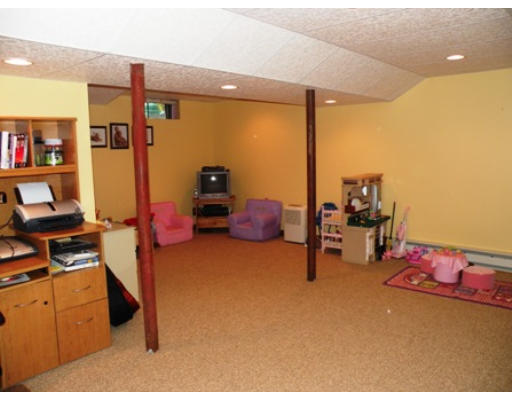 56 Indian Ridge Road Leominster, MA 01453 - Photo 11 of 17 Gallery Image 11