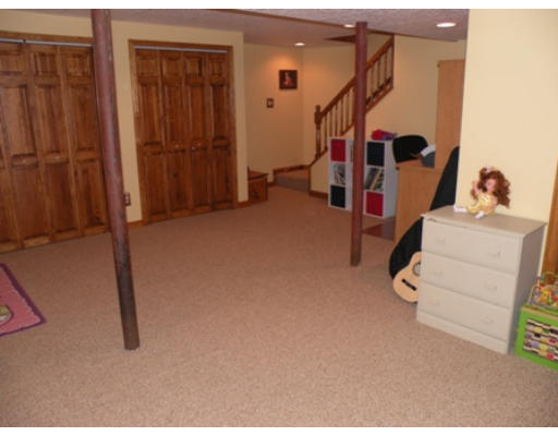 56 Indian Ridge Road Leominster, MA 01453 - Photo 10 of 17 Gallery Image 10