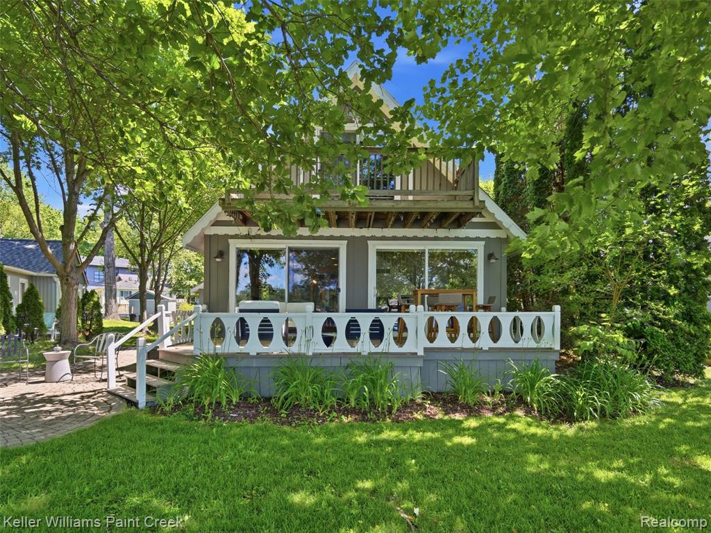 10435 Spring Street Fenton, MI 48430 - Photo 8 of 40