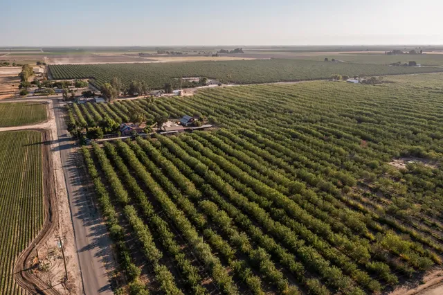 a view of a lake with houses