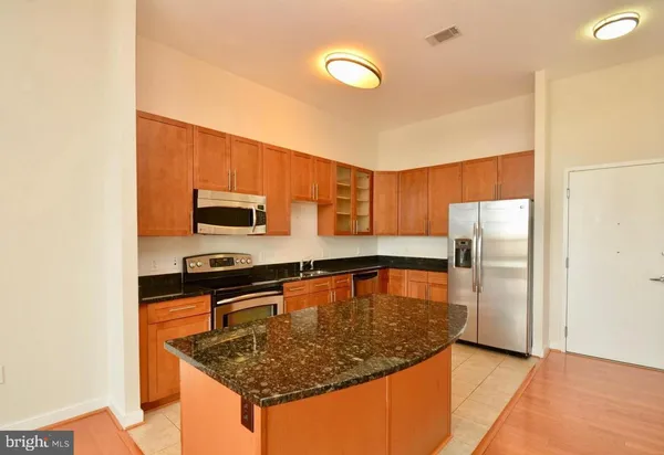 a view of a closet area