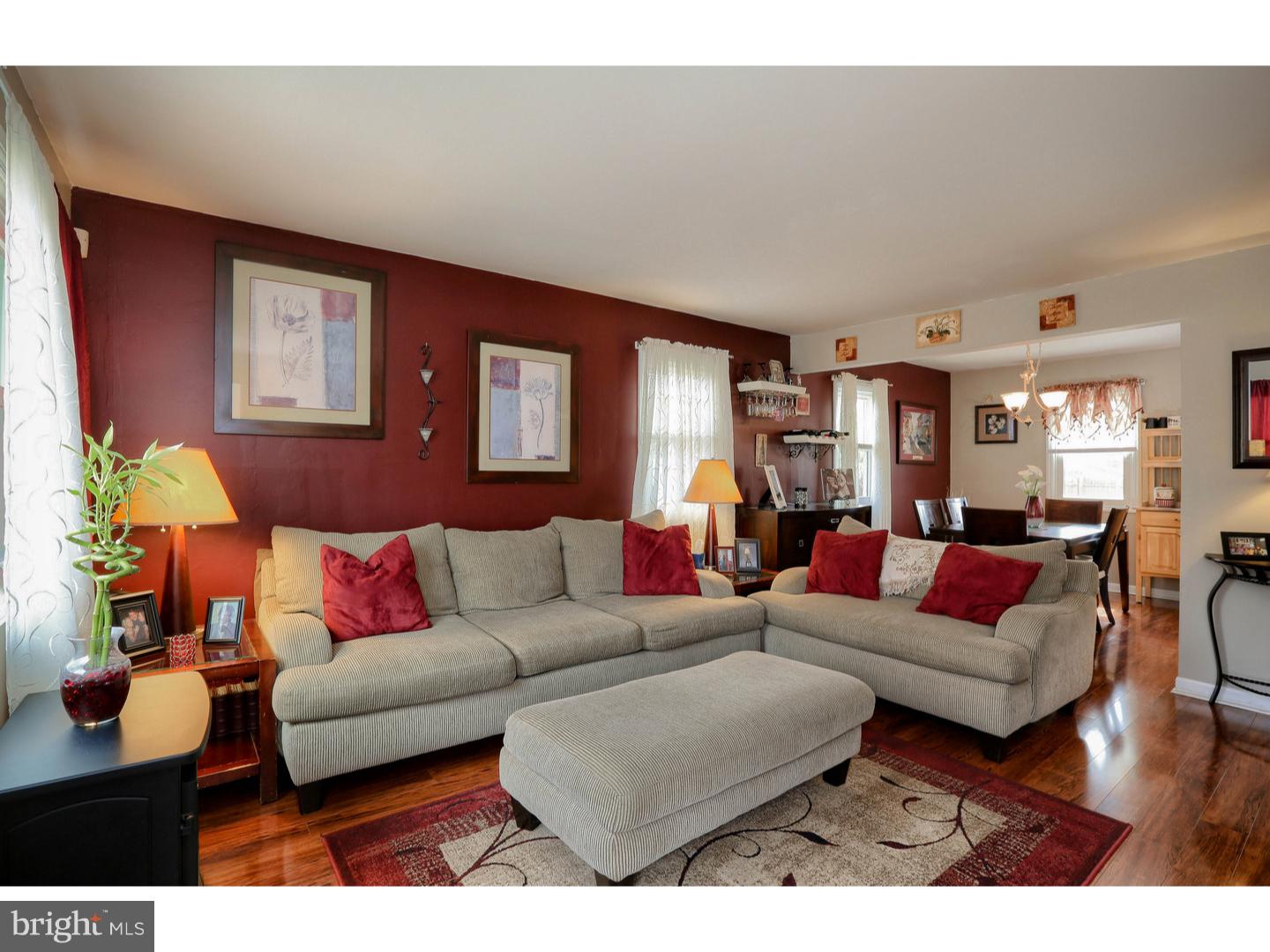 886 Woodlane Road Mount Holly, NJ 08060 - Photo 1 of 24 Living Room